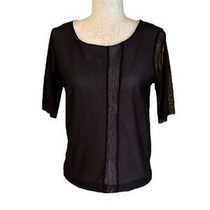 Aimee G Black & White Semi Sheer Mesh Short Sleeve Top - M